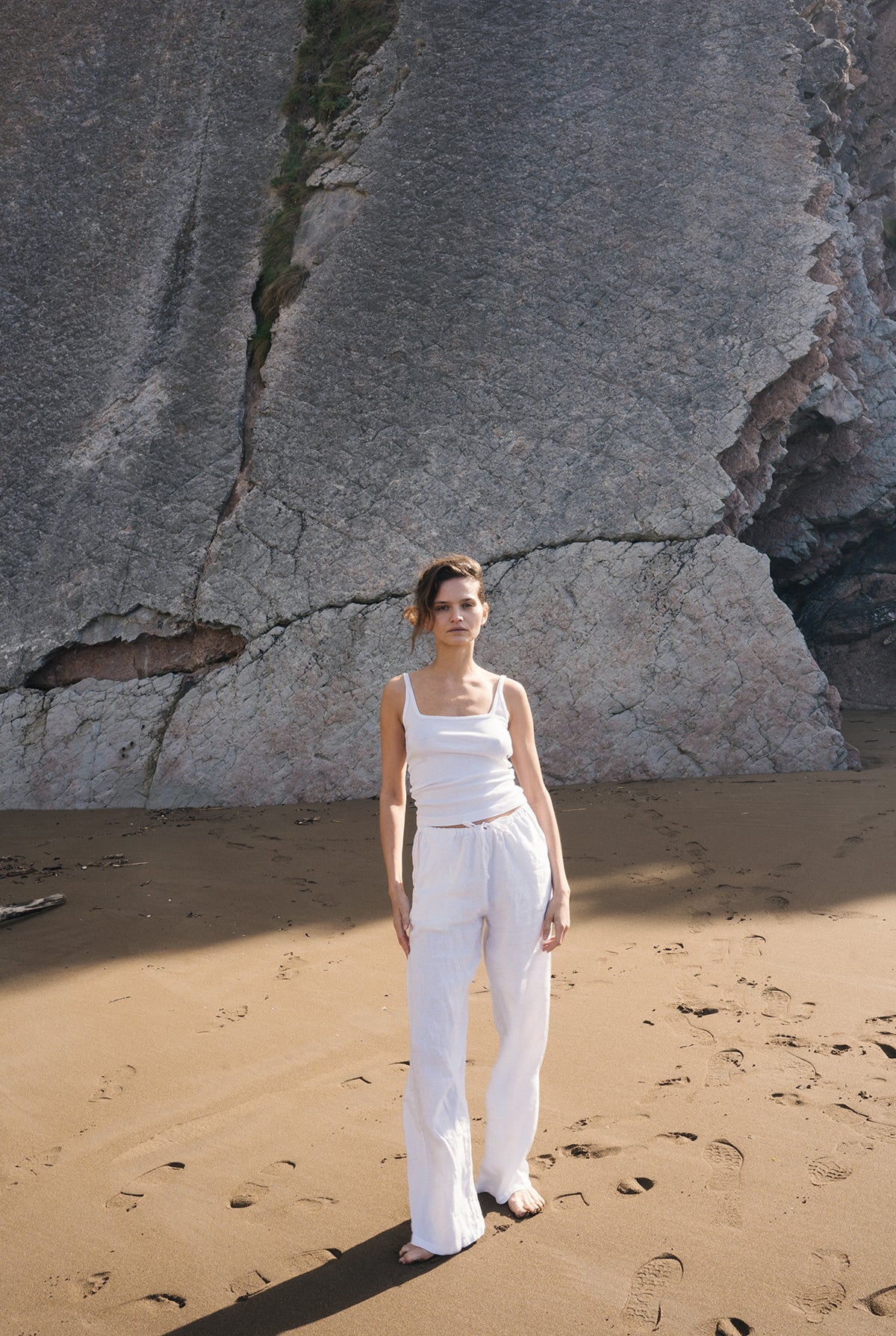 Linen Drawstring Pant - Image 14