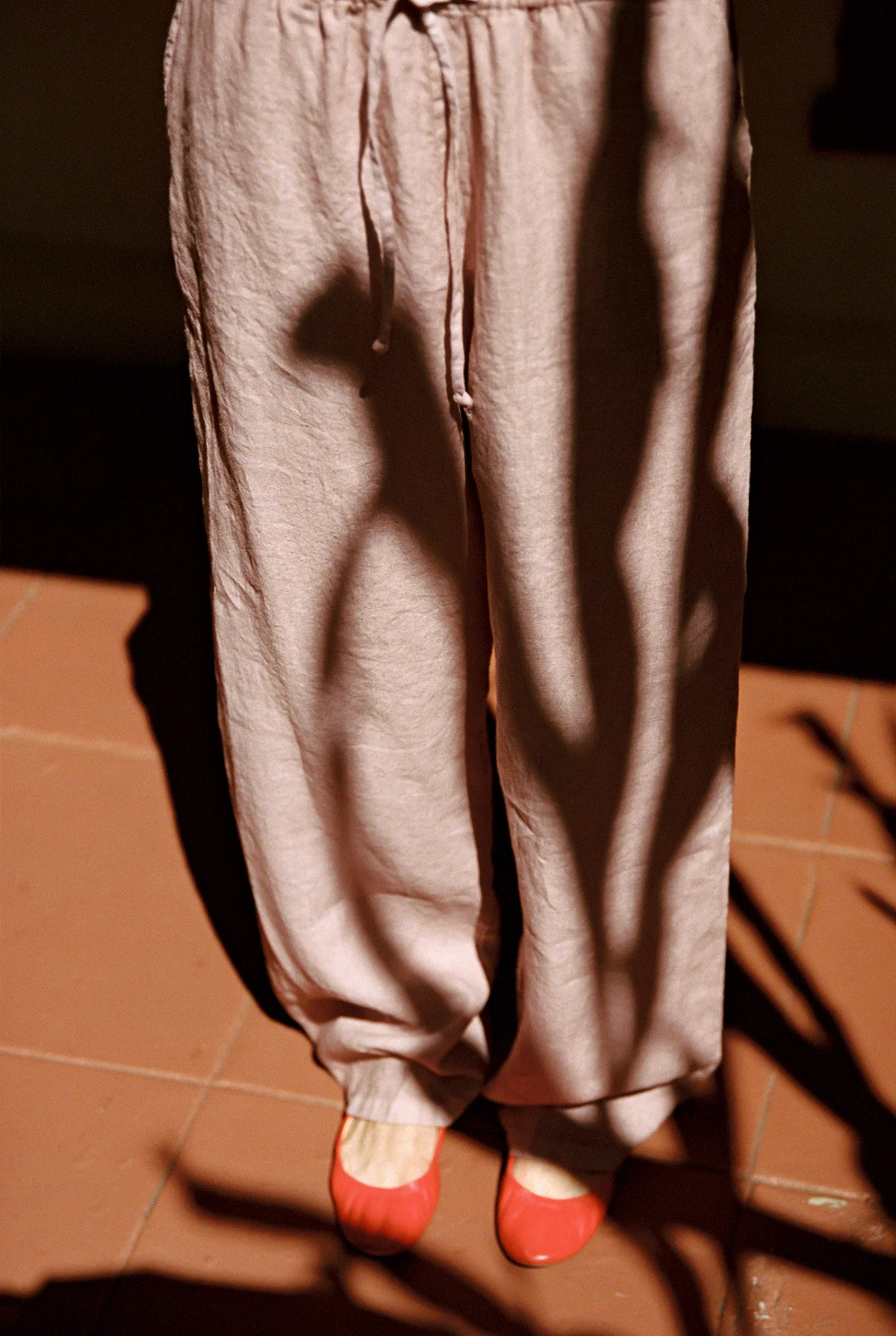 Linen Drawstring Pant - Image 5